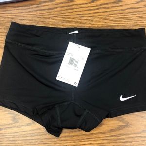 NWT black Nike XS women’s volleyball shorts